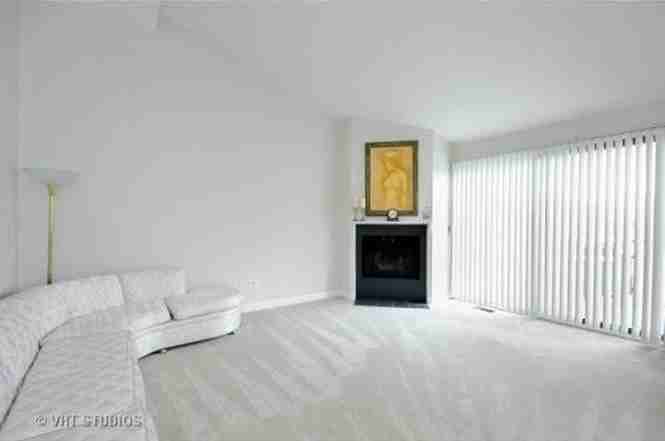 80 Cedar Rdg #B - Photo 3 of 19