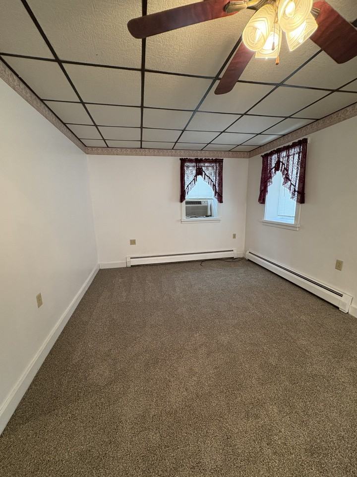 424 Shakespeare Ave #NA - Photo 2 of 50