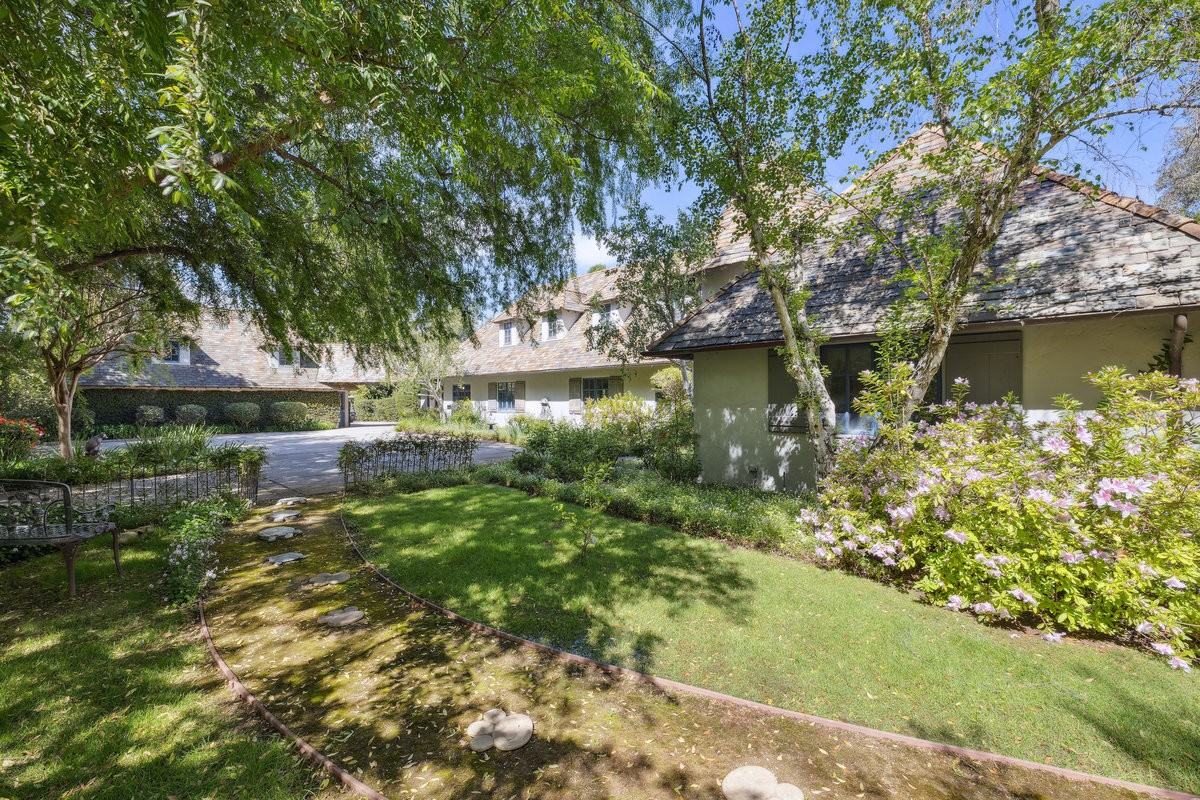 12421 Macdonald Dr #NA - Photo 2 of 28