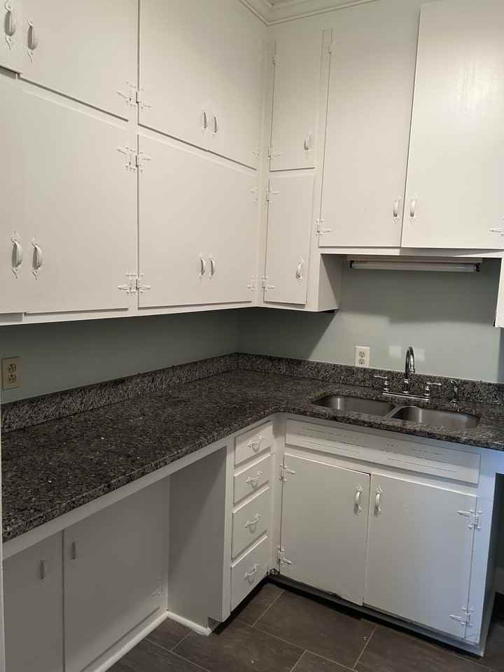 131 W Home Ave #7 - Photo 3 of 10