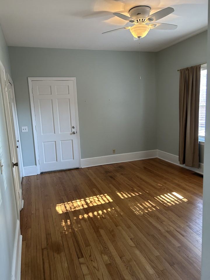 131 W Home Ave #7 - Photo 7 of 10