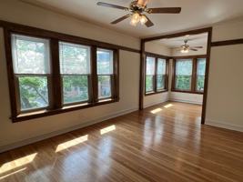 featured image of 1535 W Addison St