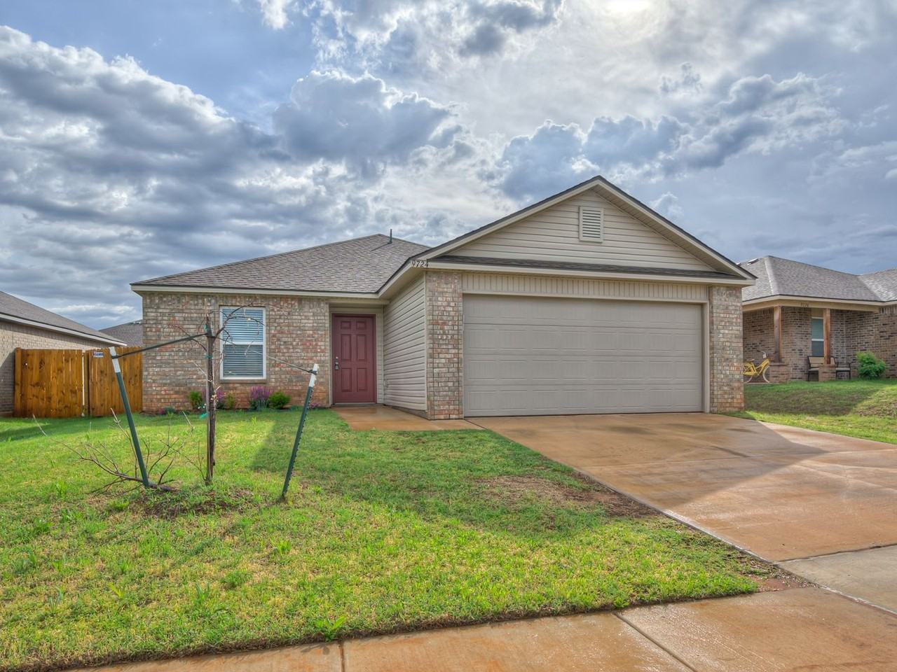 9724 Saddle Dr - Photo 5 of 36