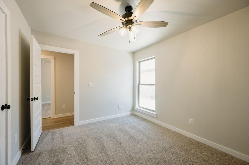 309 Pratt Drive - Photo 2 of 10