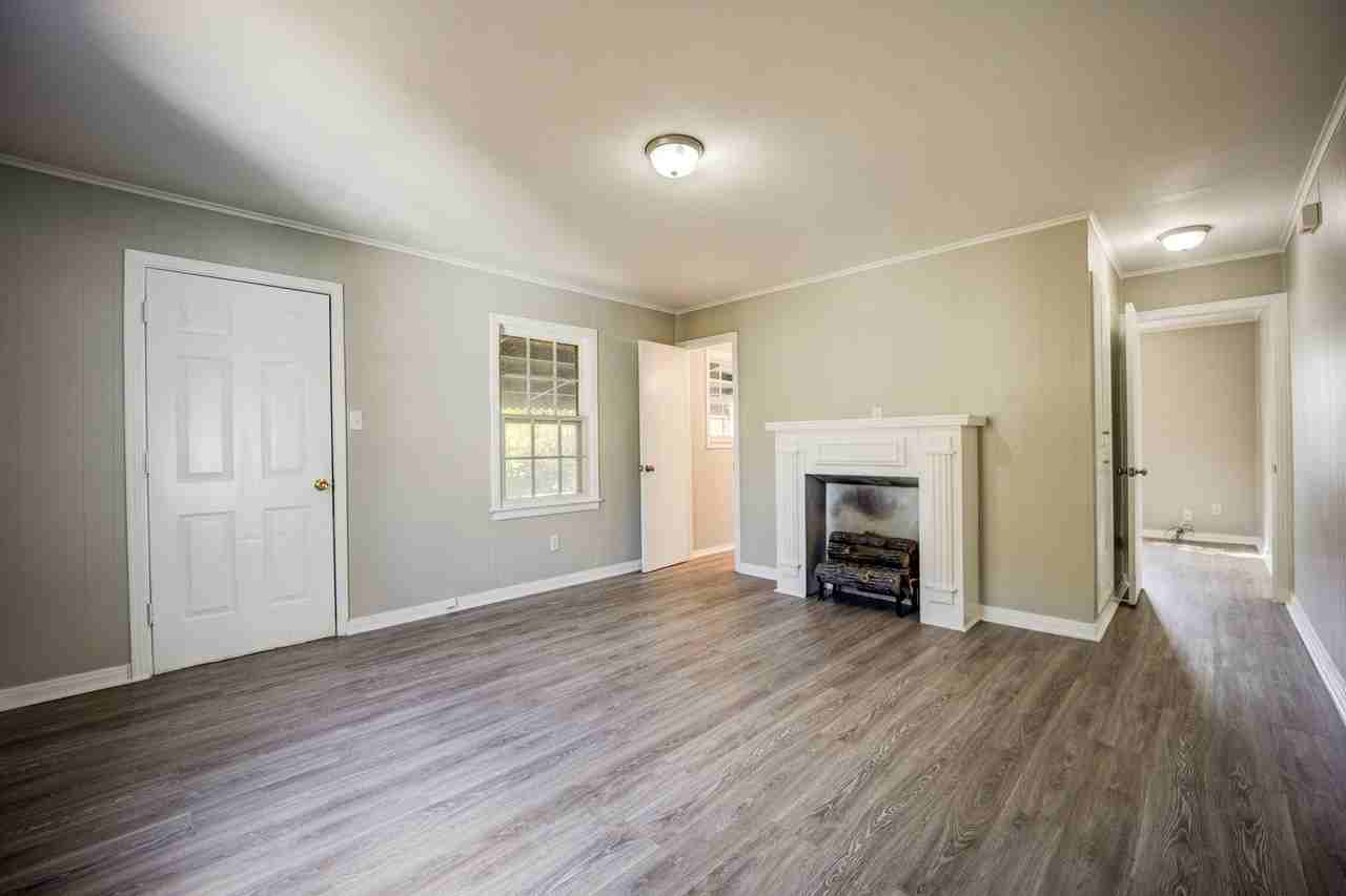 1108 N 36th St - Photo 2 of 23