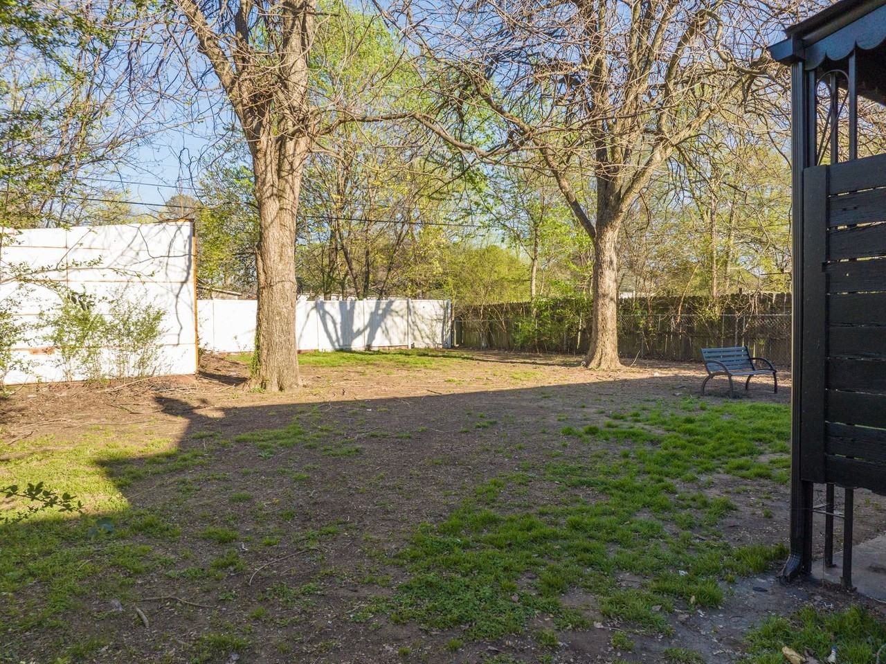 1108 N 36th St - Photo 5 of 23
