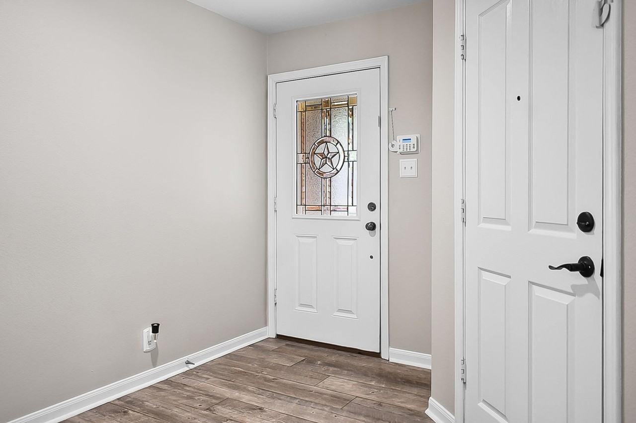 10003 Magnolia Riv - Photo 4 of 23