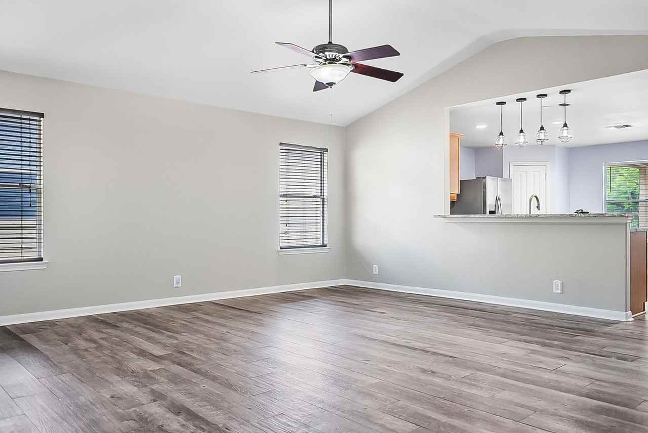 10003 Magnolia Riv - Photo 5 of 23