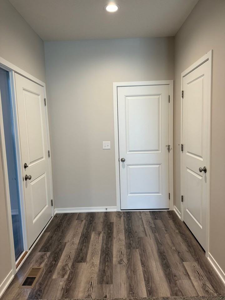 8839 Bristlecone Dr - Photo 2 of 22