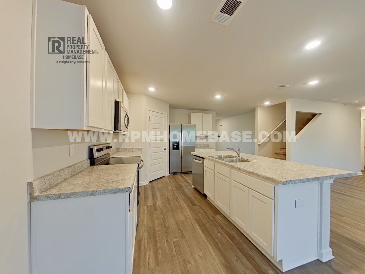 6540 Torrey Pines Trce - Photo 2 of 21