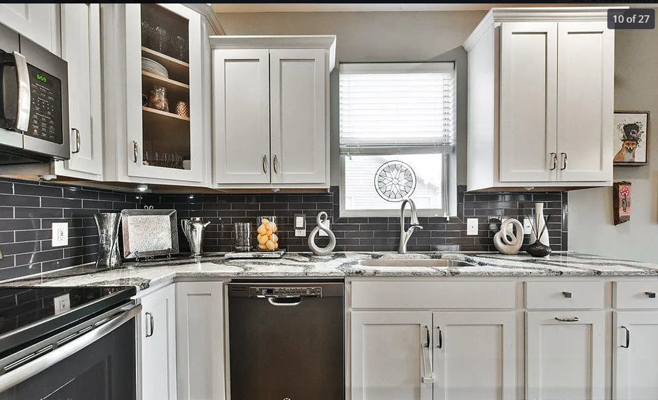 8218 Kilpatrick Pkwy - Photo 2 of 22