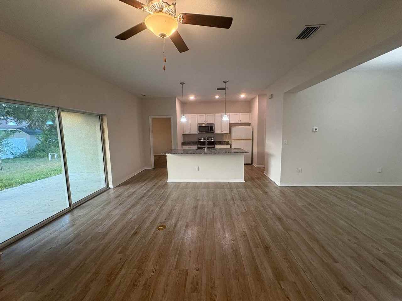 3602 Waffle Ter - Photo 5 of 27