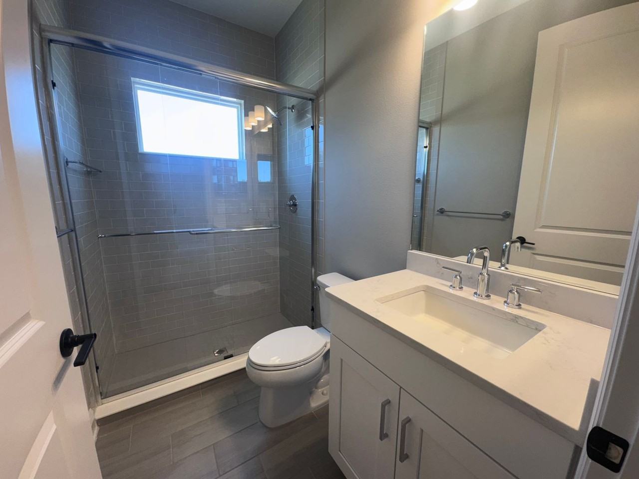 10214 Crystal Isles Cir - Photo 5 of 46