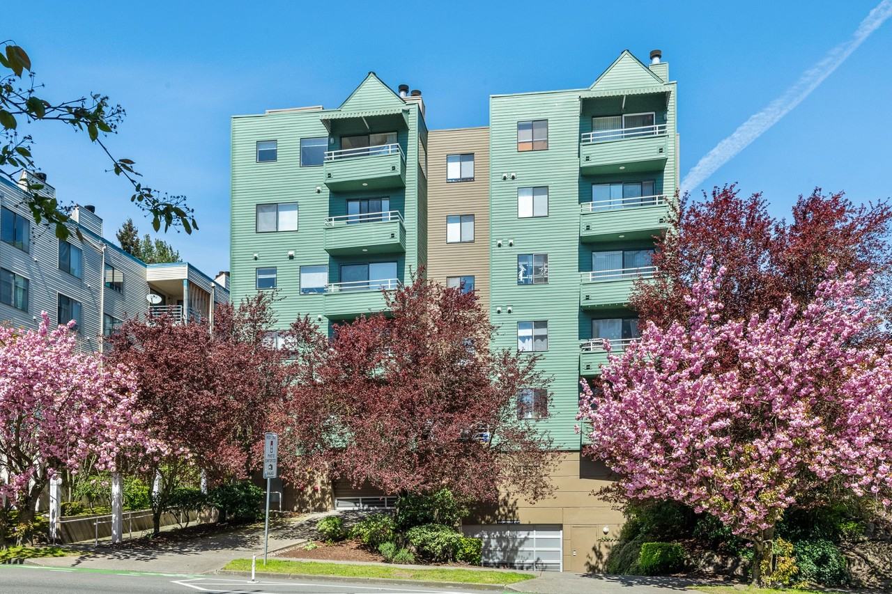 Avalon West Apartments - Photo 3 of 4