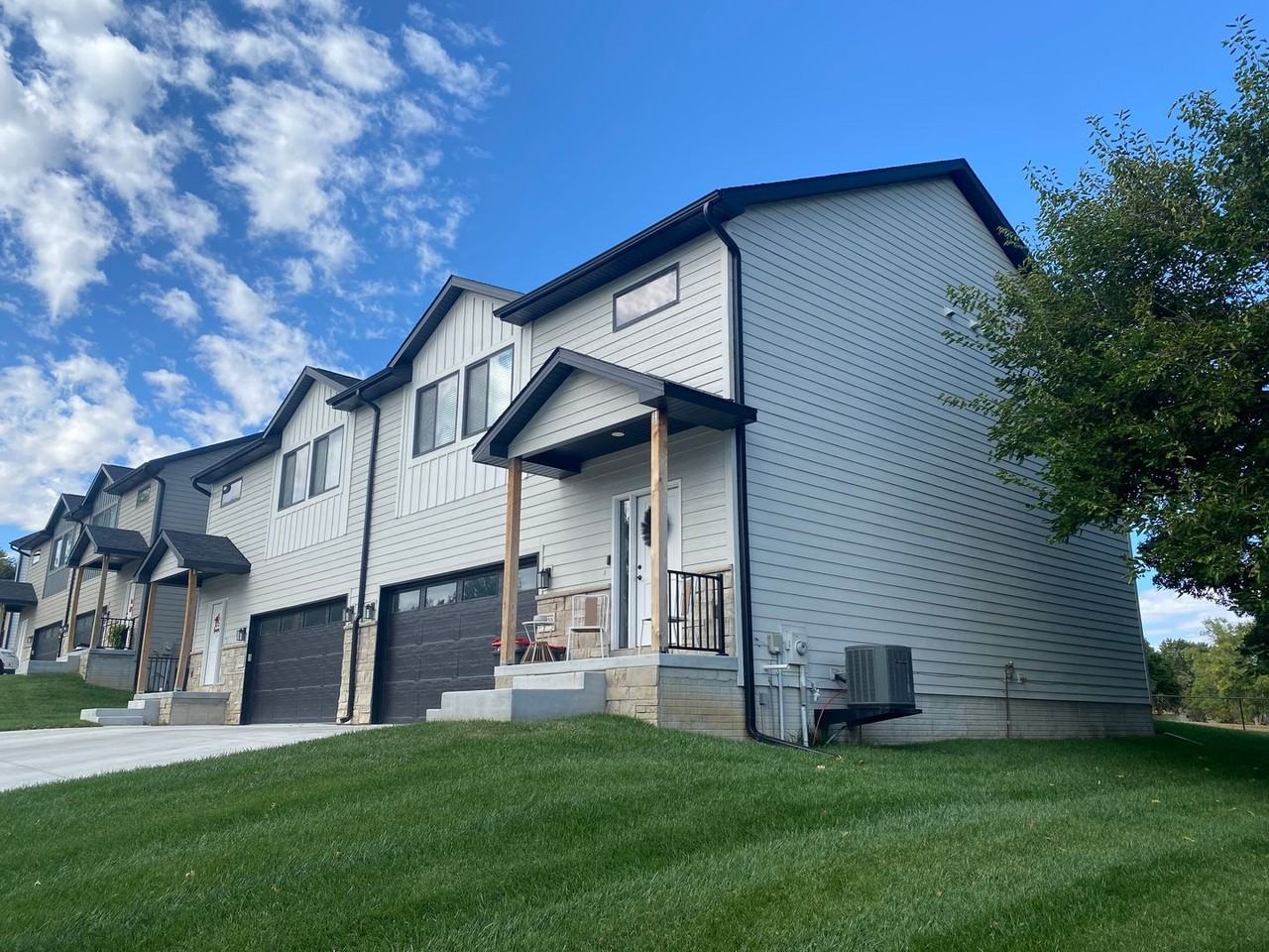 Briarhurst - Photo 2 of 40