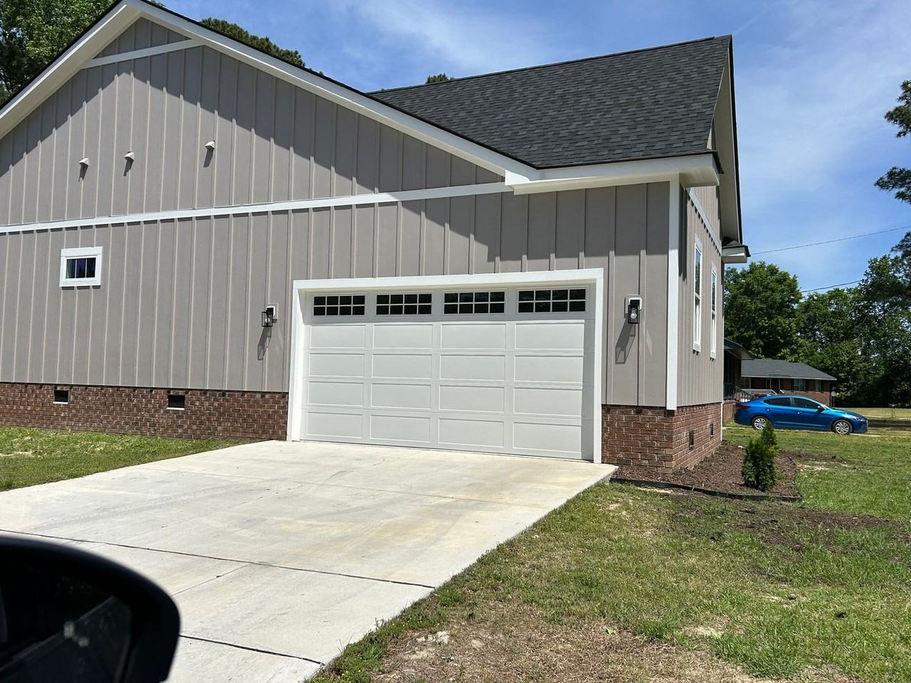 100 Nora Ln - Photo 3 of 33