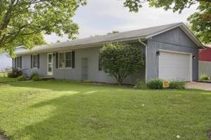 featured image of 1712 Stratford Dr