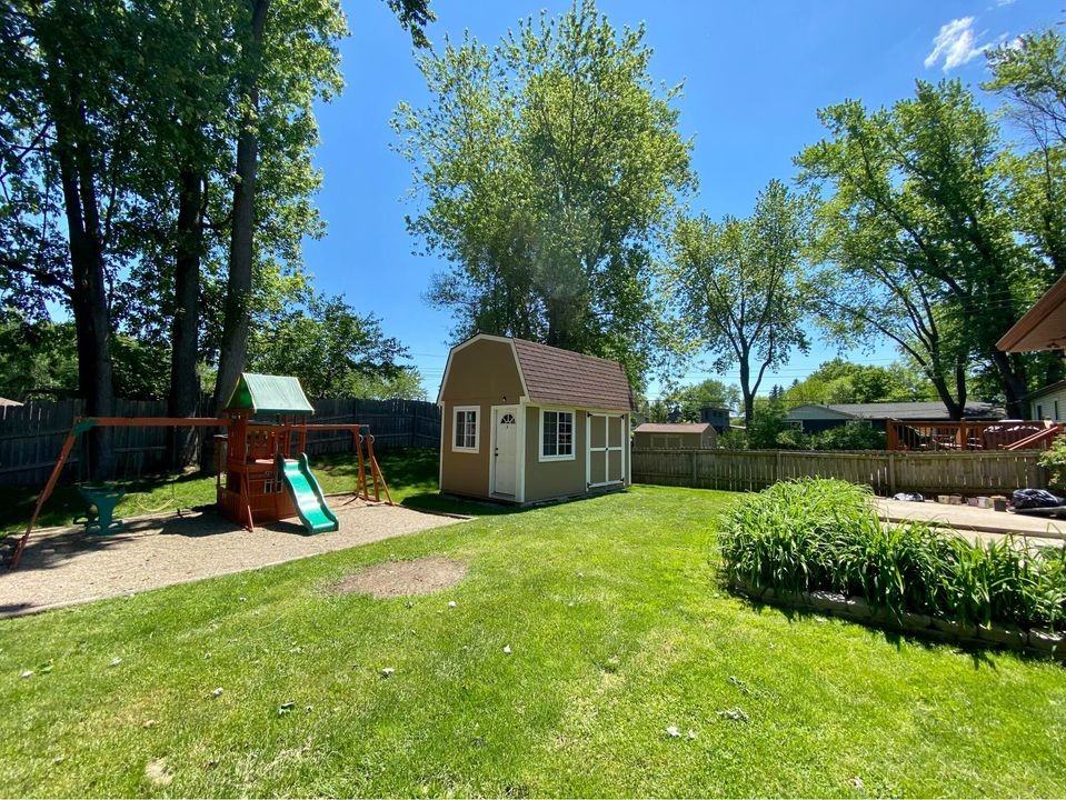 3435 Charlotte Dr #NA - Photo 3 of 26