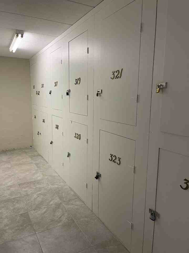 Brentwood Realty Partners LLC - Photo 4 of 10