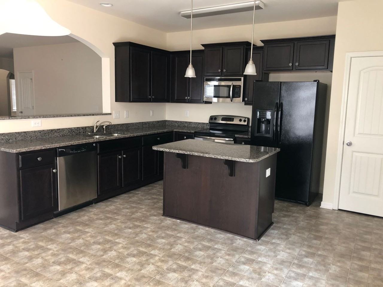 2405 Folsom St - Photo 5 of 26