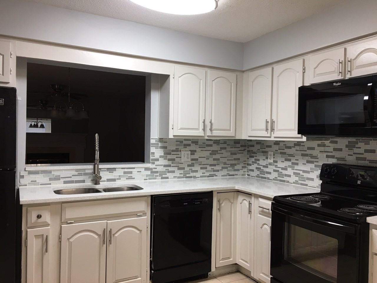 2125 2125 Fairways Ct NW - 2125 Fairways Court - Photo 2 of 19