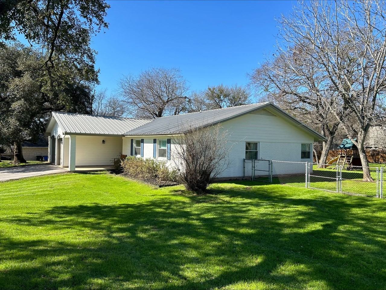 104 Turley Dr - Photo 3 of 16