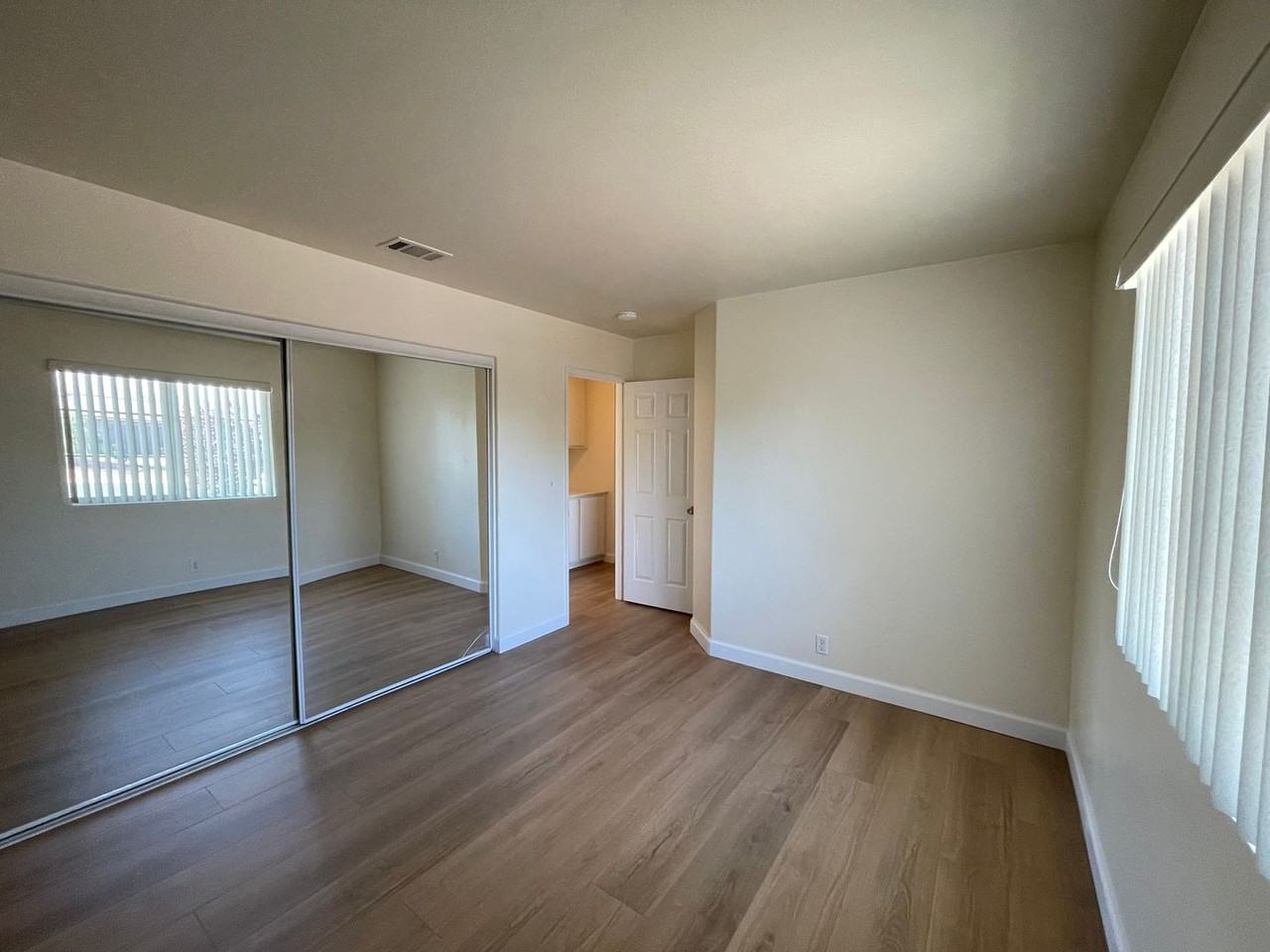 21256 Vidal Ct - Photo 6 of 47