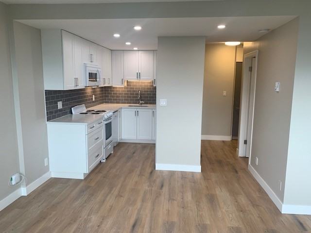 30 East 10th Avenue #405