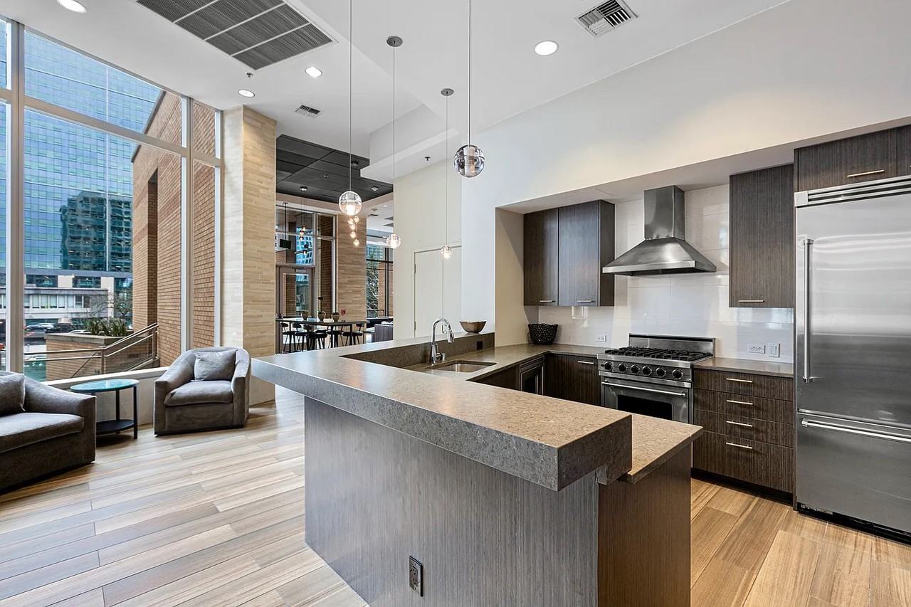 10650 Northeast 9th Place - Photo 5 of 6