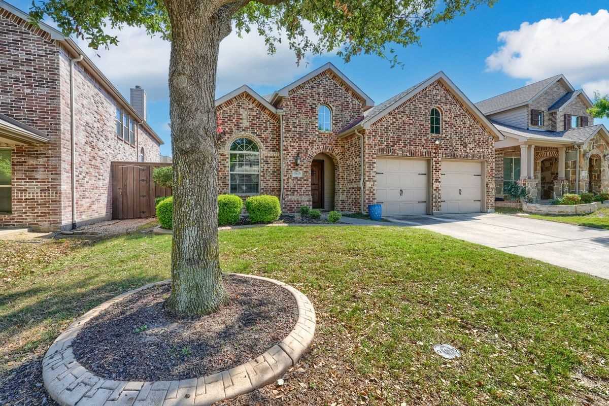 10525 Sexton Dr - Photo 2 of 6