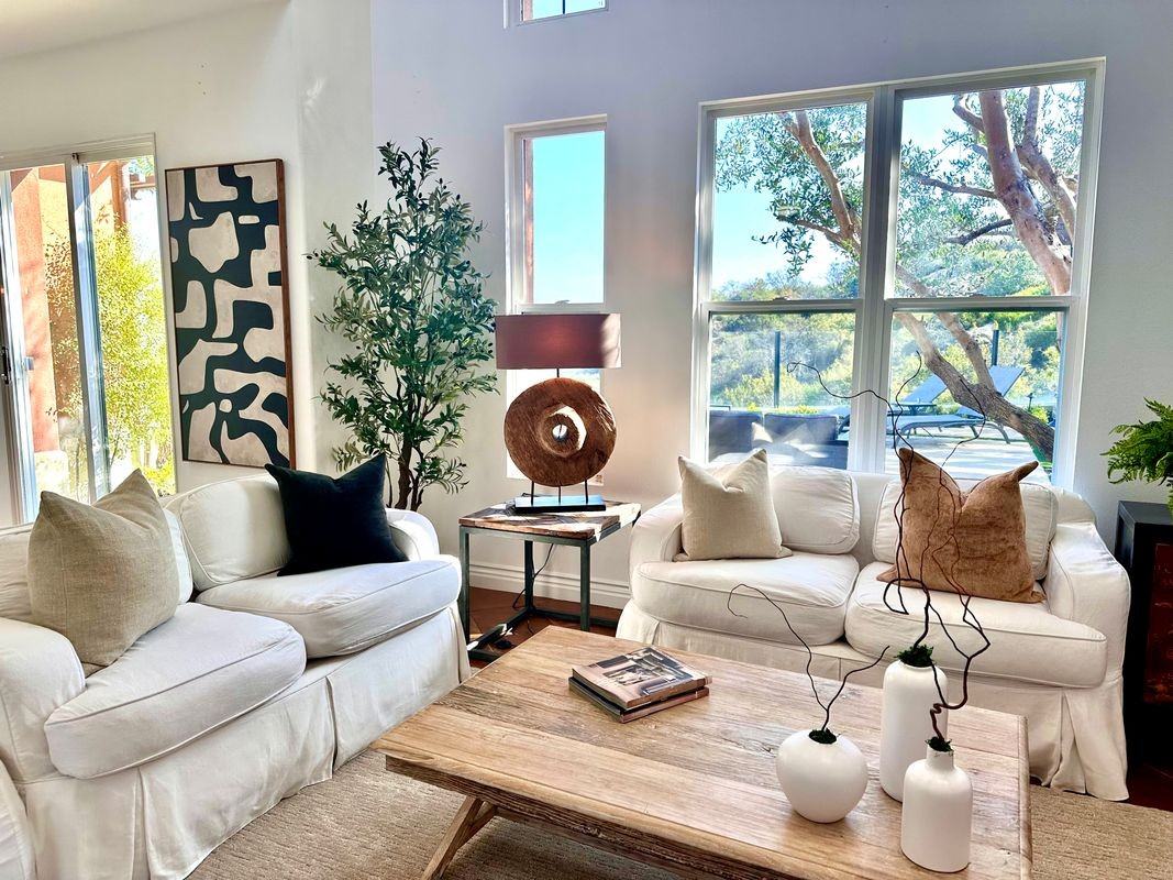 1 Lucania Dr - Photo 2 of 47