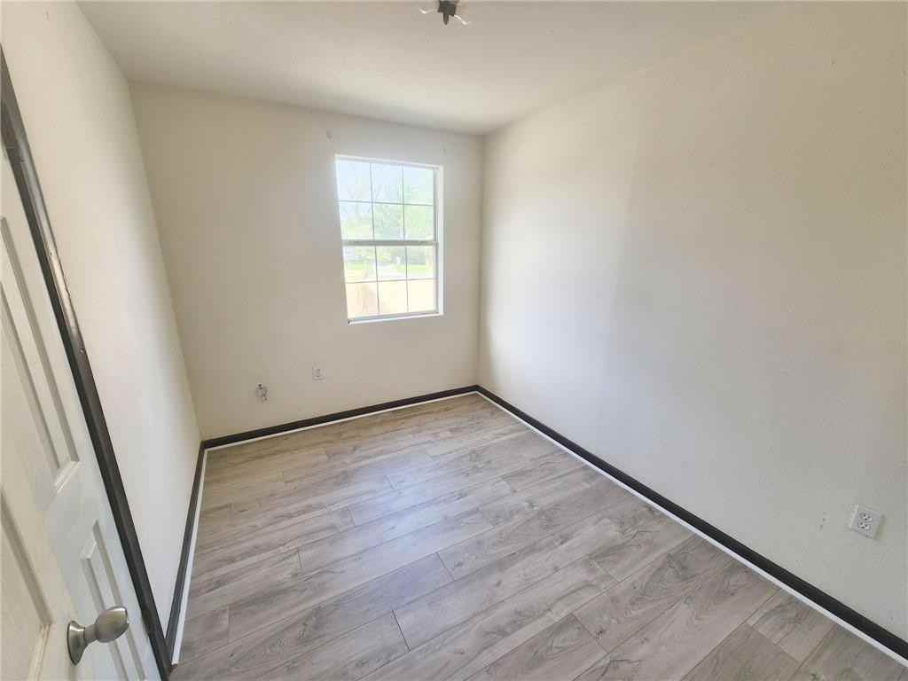 106 Treuil Ln - Photo 7 of 13