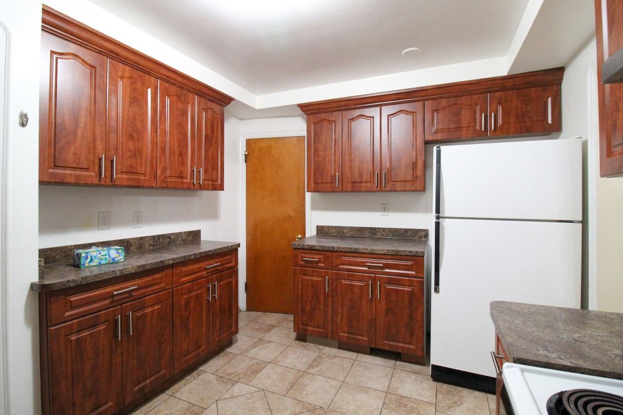 7907 W Morrow Cir - Photo 5 of 23