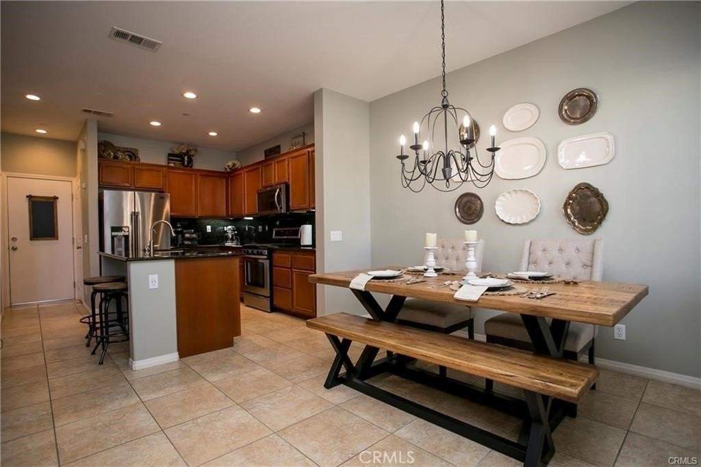 370 W Mountain Holly Ave - Photo 4 of 11