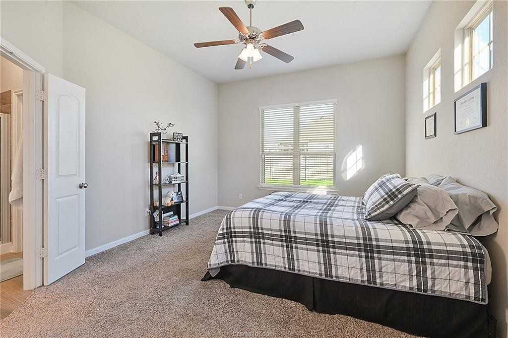 2004 Stubbs Dr - Photo 7 of 21