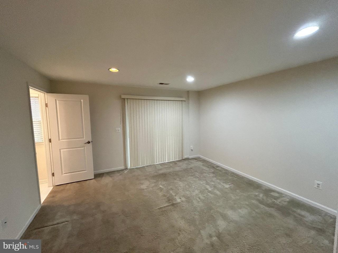 6170 Willow Pl - Photo 3 of 28