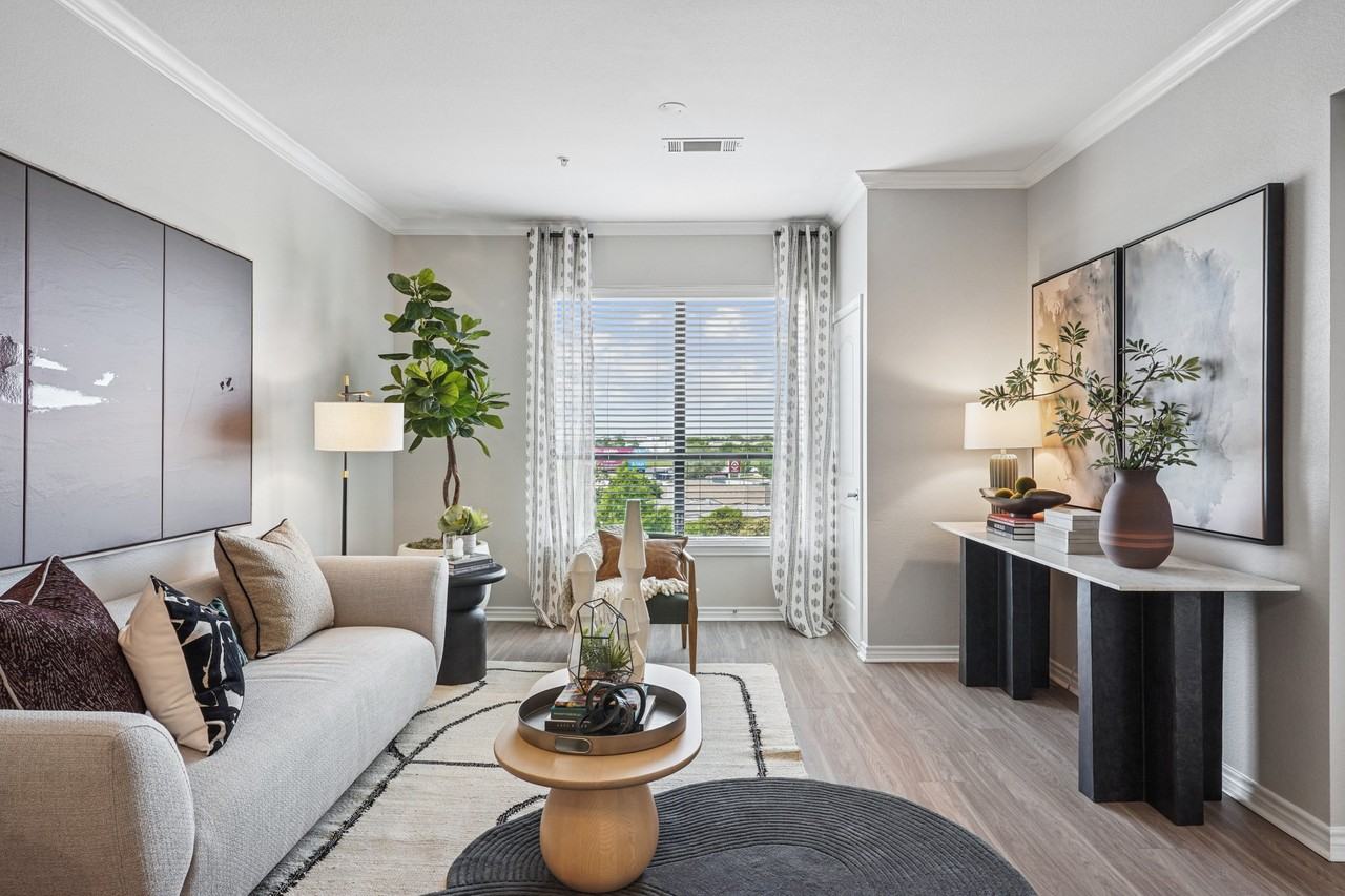 Elan at Bluffview - Photo 6 of 45