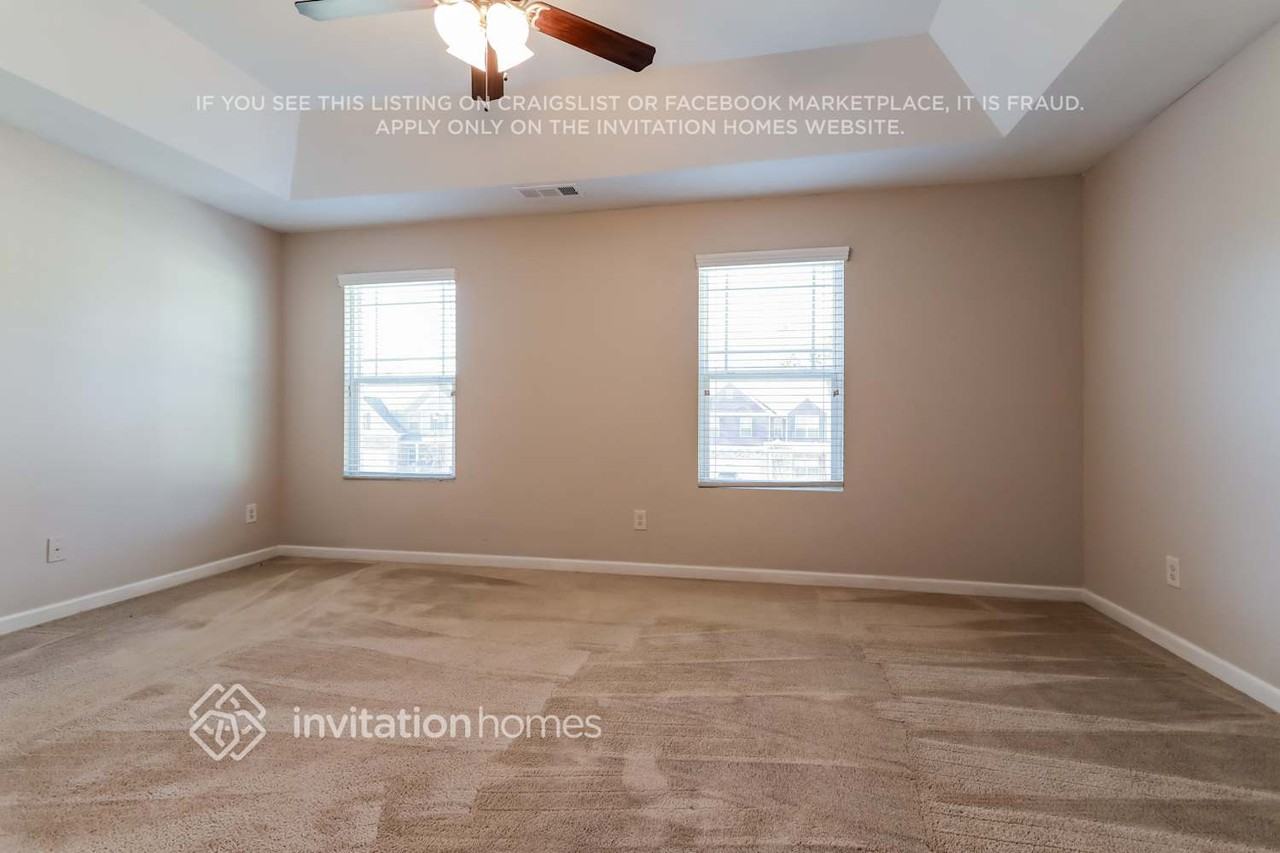 4882 Clarkstone Dr - Photo 5 of 16