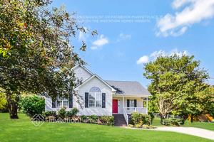 featured image of 119 Woodsorrell Ct
