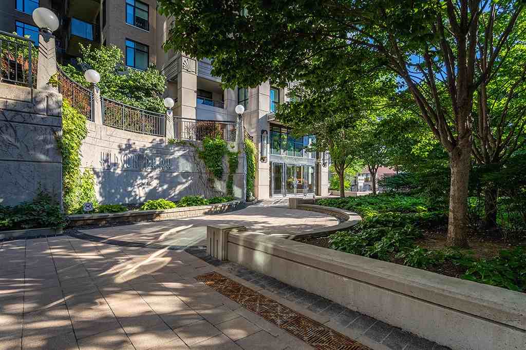 702-245 Kent Street - Photo 3 of 29