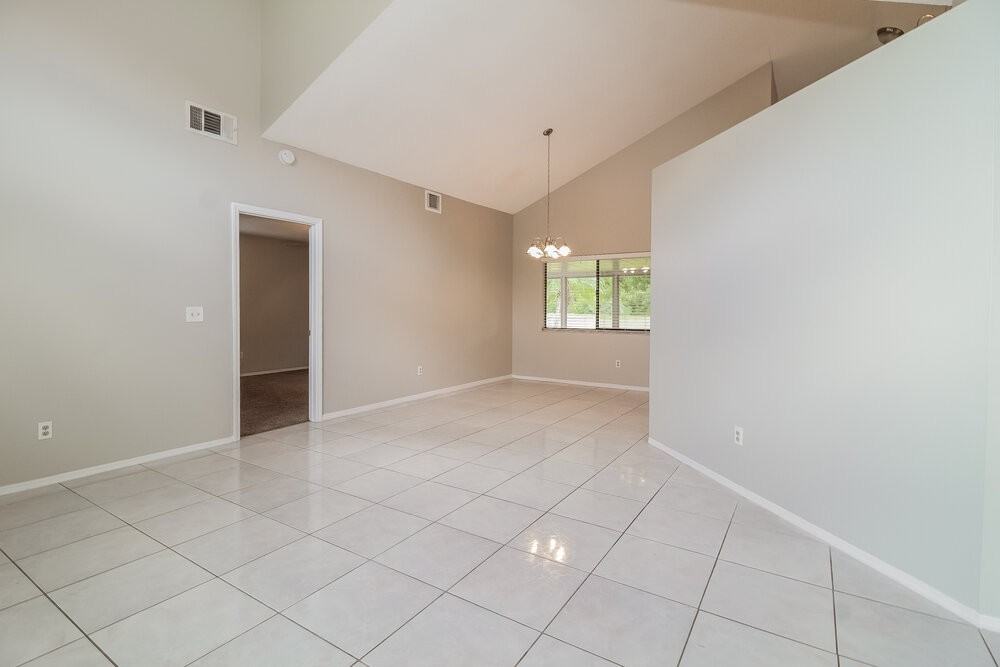 825 Virginia Woods Ln - Photo 3 of 16