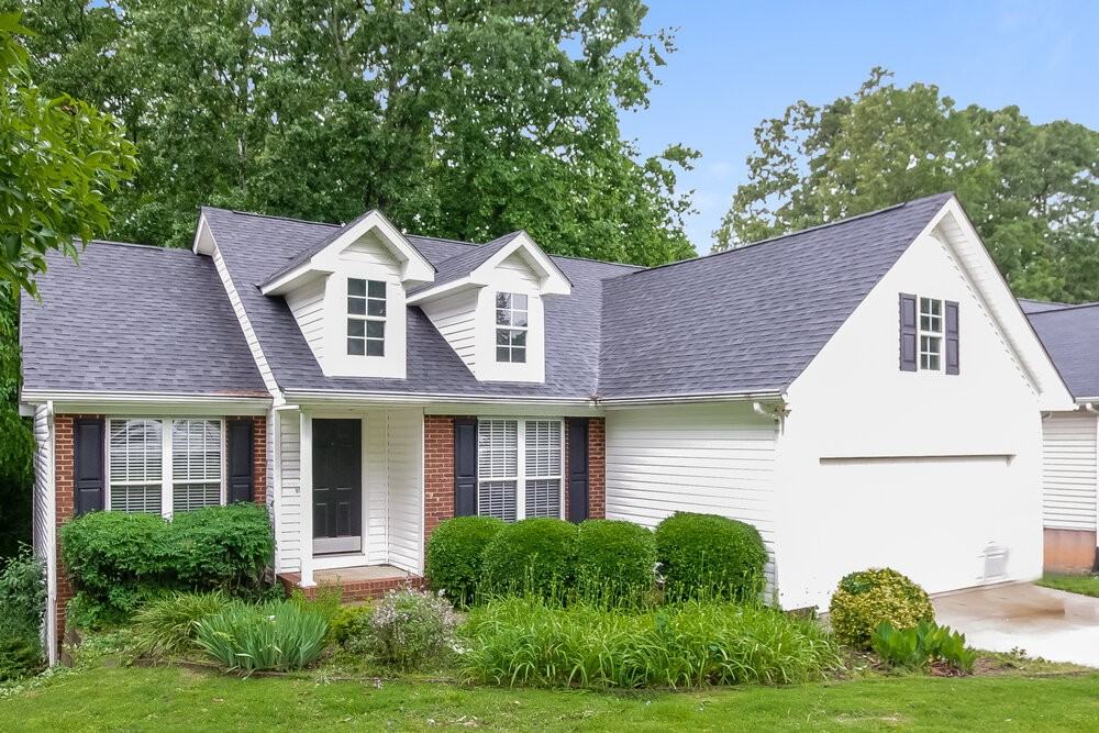 11024 Ballards Pond Ln - Photo 3 of 15