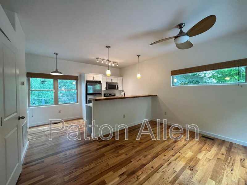 103 Deaver St - Photo 2 of 21