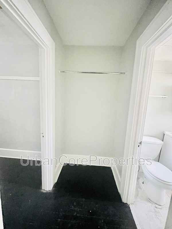 610 5th Avenue North #23 - Photo 6 of 11