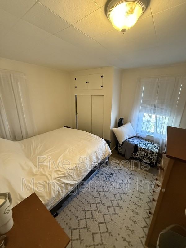 105 Hickok St - Photo 6 of 11