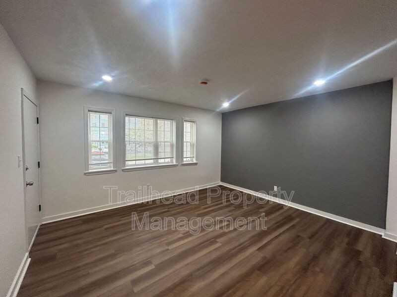6413 Brookside Rd #1N - Photo 4 of 16
