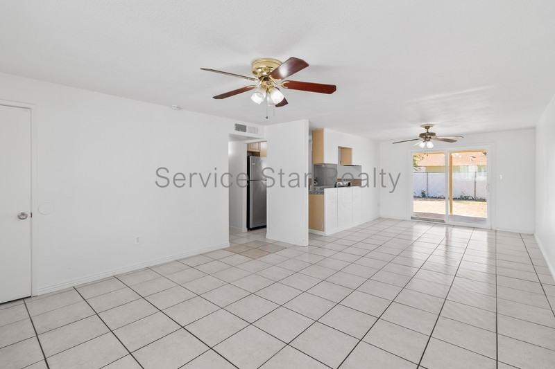 6225 W Almeria Rd - Photo 5 of 20