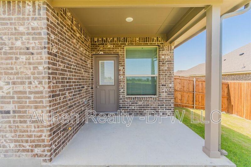 1343 Fox Hollow Rd - Photo 2 of 40