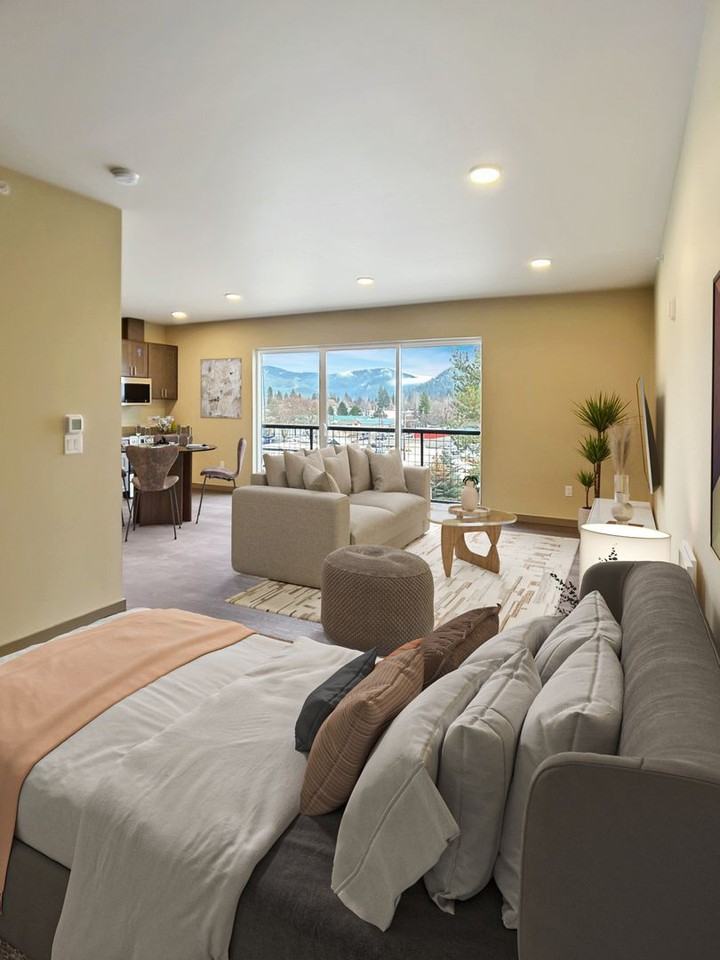 1705 N Government Way - Photo 3 of 15