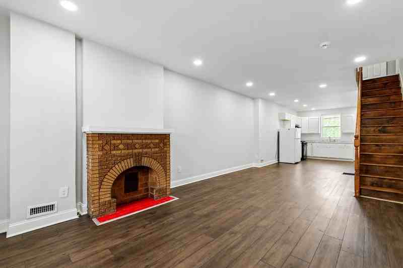 1719 Darley Ave - Photo 3 of 23